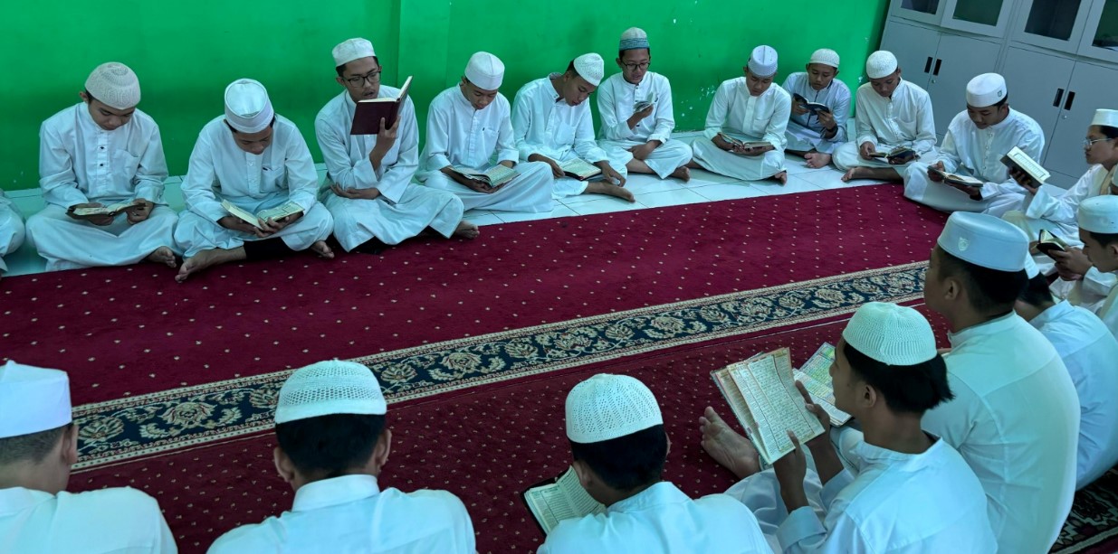 SEMARAK TILAWAH! MAN IC JAMBI IKUT CETAK REKOR MURI  PADA PROGRAM INDONESIA KHATAM AL-QUR’AN