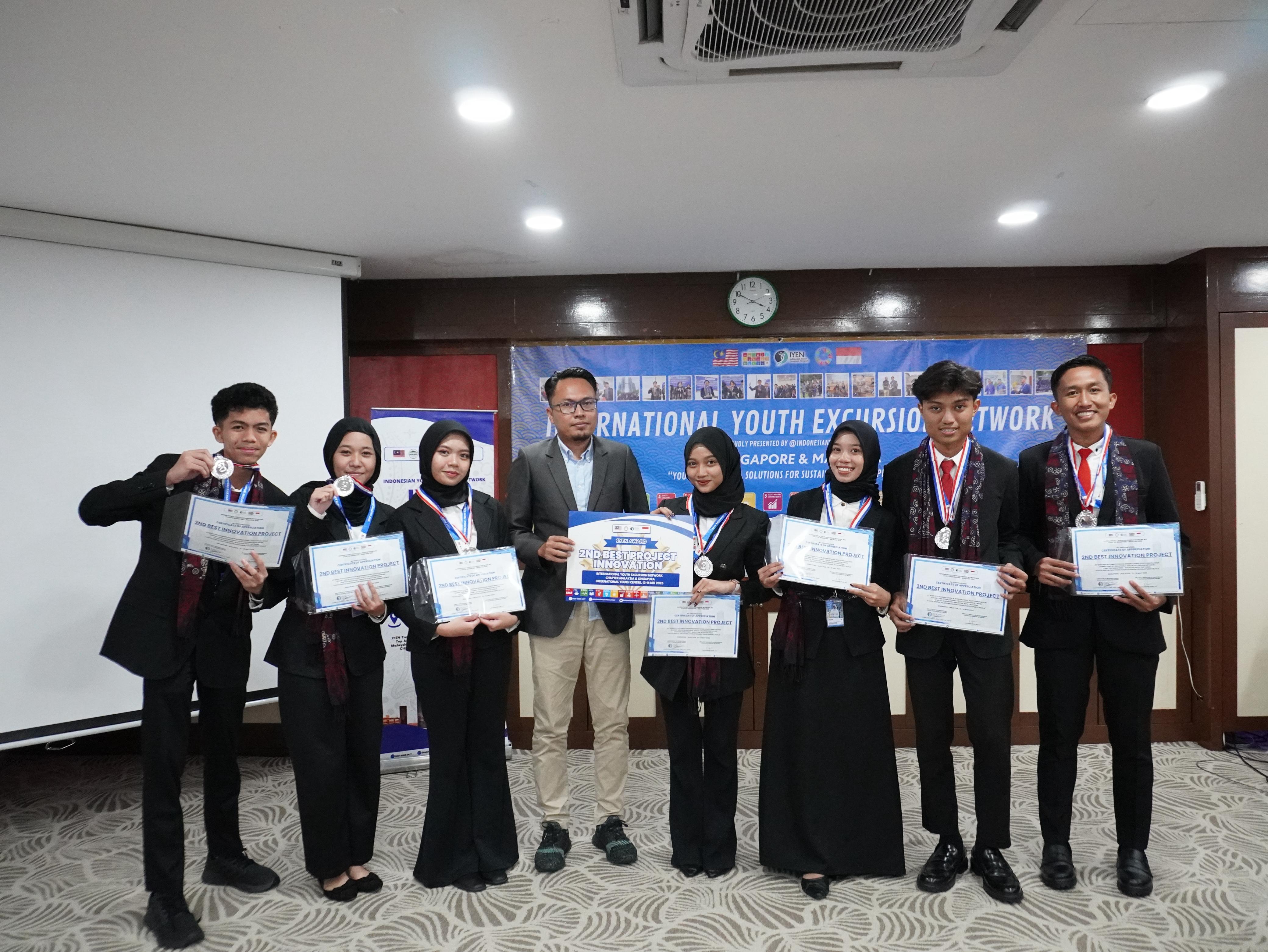 Azlansyah Raih 2nd Best Innovation Project dalam Ajang IYEN di Malaysia dan Singapura