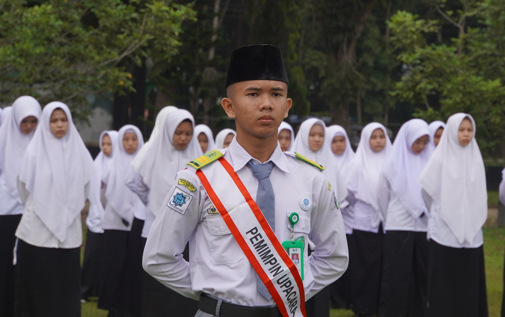 Upacara Bendera Pertama MAN IC Jambi Tahun Ajaran 2025/2026: Momentum Penyegaran Visi Misi Madrasah