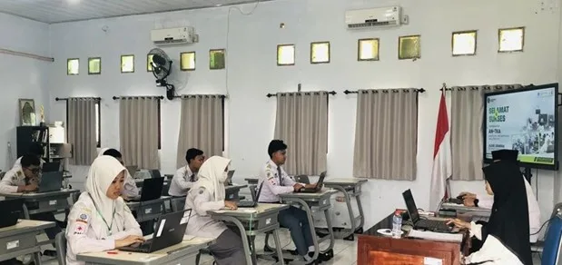 Kepala MAN IC Jambi Pastikan TKA dan Asesmen Nasional 2026 Gelombang I Berjalan Lancar dan Tertib