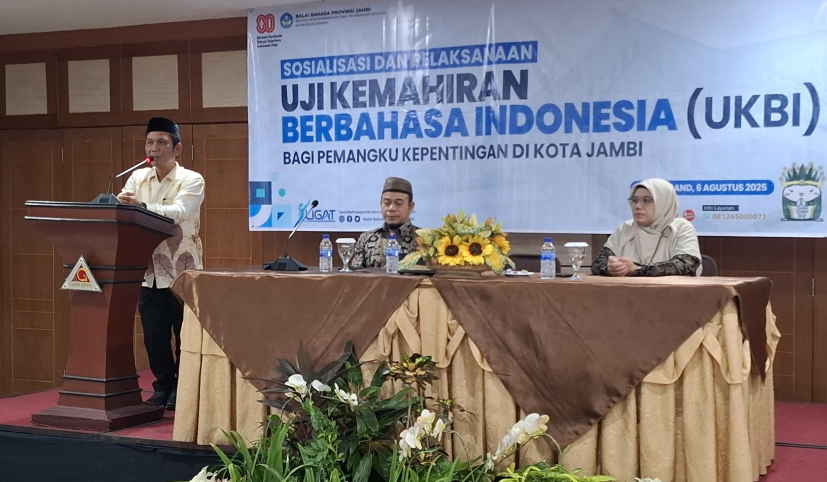Guru MAN IC Jambi Ikuti UKBI di Hotel Grand