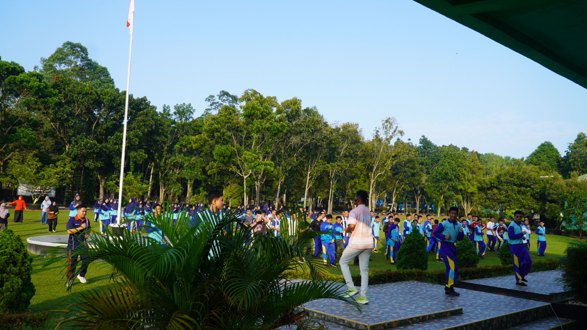 Jumat Penuh Energi! JUMPA MESRA MAN IC Jambi Hadirkan Senam Seru Bersama Instruktur Profesional