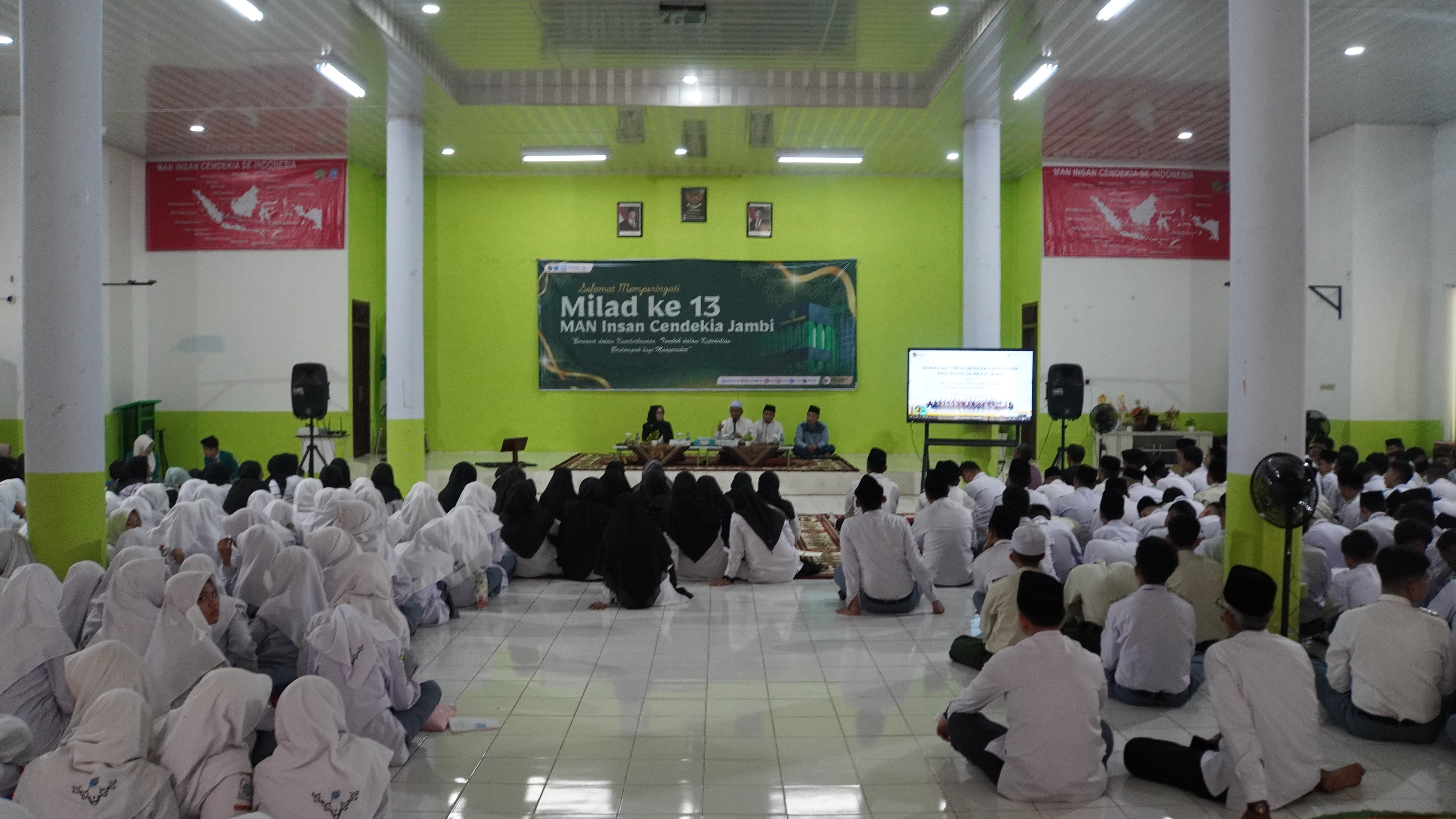 Puncak Milad ke-13 MAN Insan Cendekia Jambi, Semarak Berbagi dan Tasyakuran Penuh Khidmat