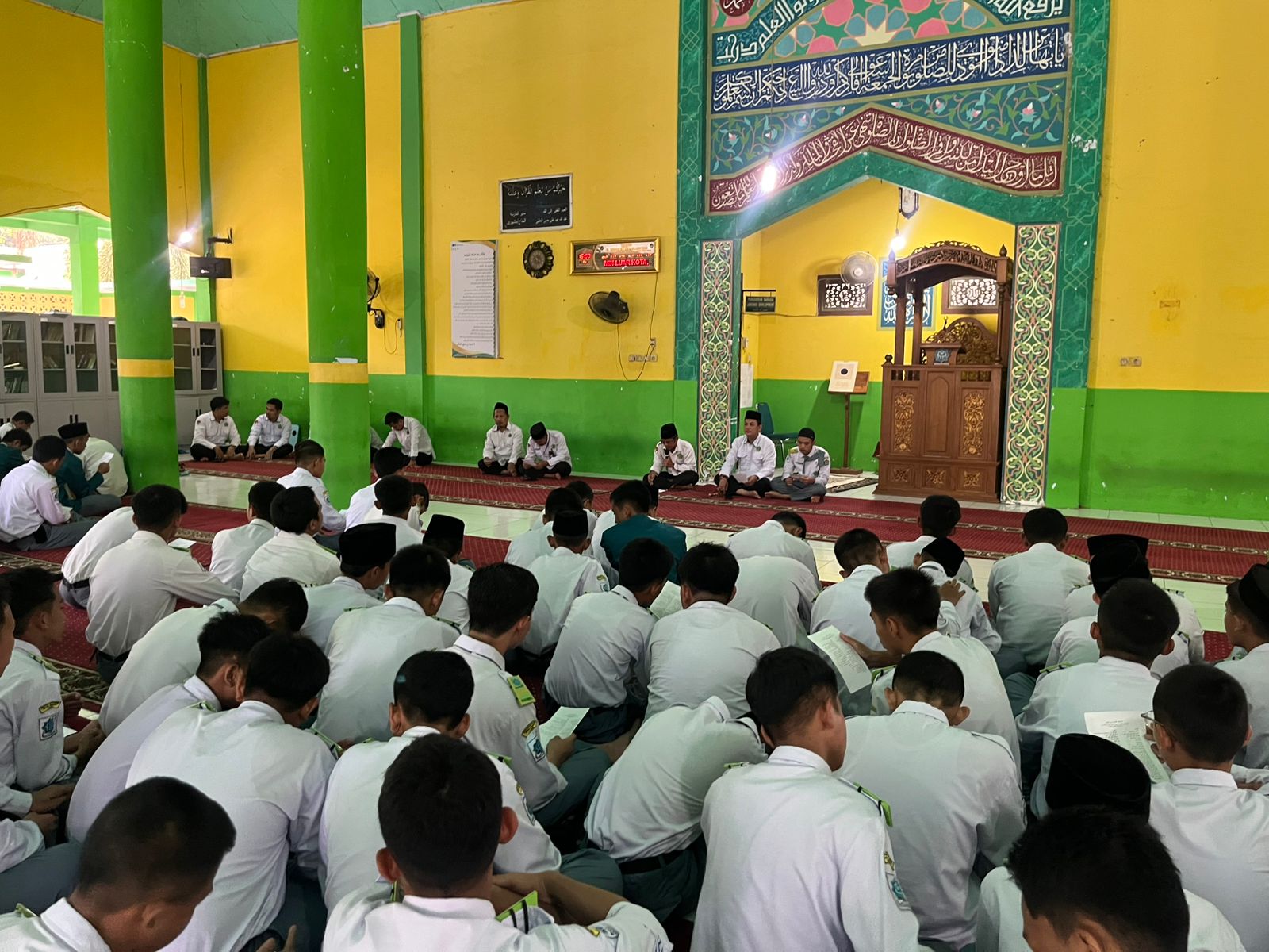 MAN IC Jambi Gelar Istihotsah Kebangsaan: Doa Bersama untuk Kemakmuran dan Kedamaian