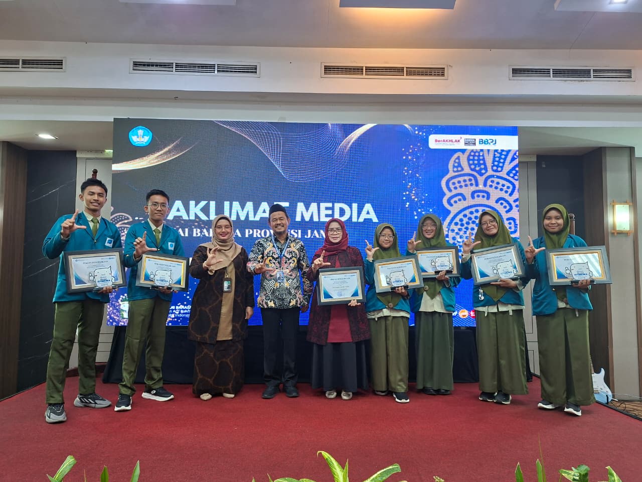 Siswa MAN Insan Cendekia Jambi Dominasi Penghargaan UKBI Istimewa 2025