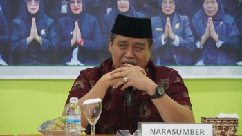 H. Hasan Basri Agus Tekankan Moderasi Beragama untuk Keutuhan Bangsa di Hadapan Siswa MAN IC Jambi