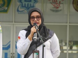 Arahan Bijak Wakil Kepala Madrasah Bidang Kesiswaan dalam Upacara Bendera MAN IC Jambi