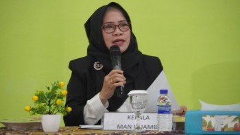 Kepala MAN IC Jambi Tegaskan Semangat Berbagi pada Puncak Milad ke-13
