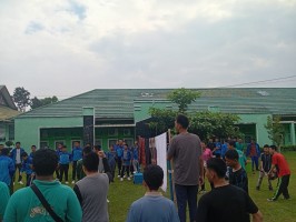 Lomba Voli Air dan Estafet Karung Meriahkan Peringatan HUT RI ke-80 di MAN IC Jambi