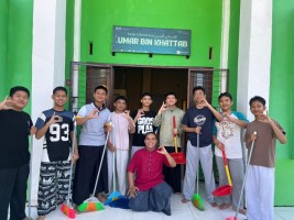 Tanamkan Karakter Peduli Lingkungan, Murid MAN IC Jambi Rutin Goro Asrama Tiap Minggu Pagi