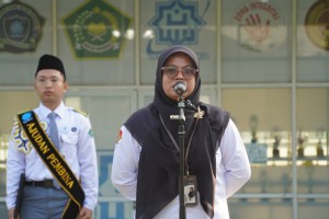 Upacara Bendera Jadi Momentum Penguatan Karakter dan Kesiapan Peserta Didik MAN Insan Cendekia Jambi Hadapi TKA