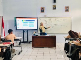 Wakil Kepala Bidang Akademik Monitoring Pembelajaran Biologi Kelas XII 1